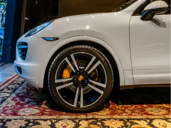 PORSCHE-CAYENNE-2010