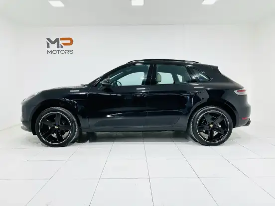 PORSCHE-MACAN-2021