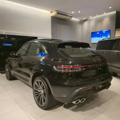 PORSCHE-MACAN-2023