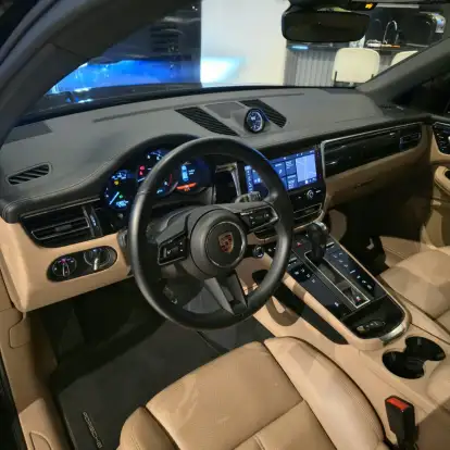 PORSCHE-MACAN-2023