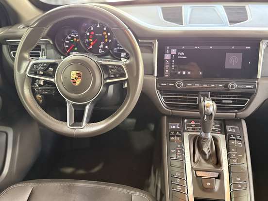 PORSCHE-MACAN-2021