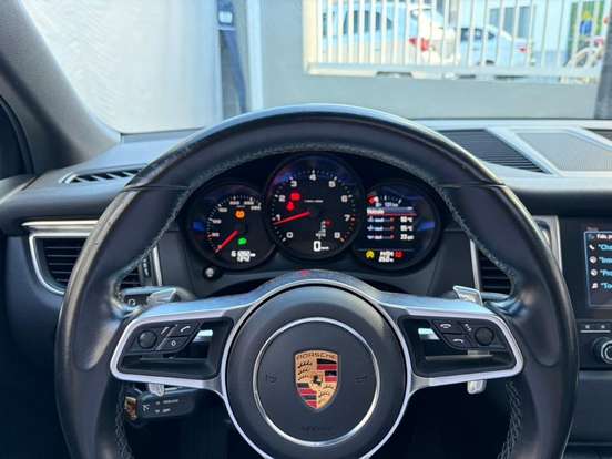 PORSCHE-MACAN-2.0 16V GASOLINA 4P AUTOMÁTICO PORSCHE-MACAN-2018