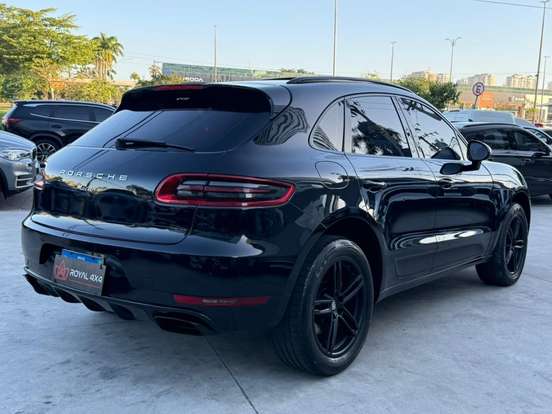 PORSCHE-MACAN-2018