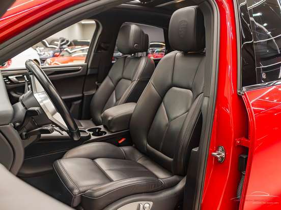 PORSCHE-MACAN-2019
