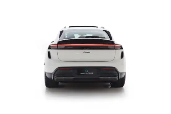 PORSCHE-MACAN-2024