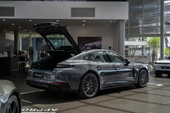 PORSCHE-PANAMERA-2026