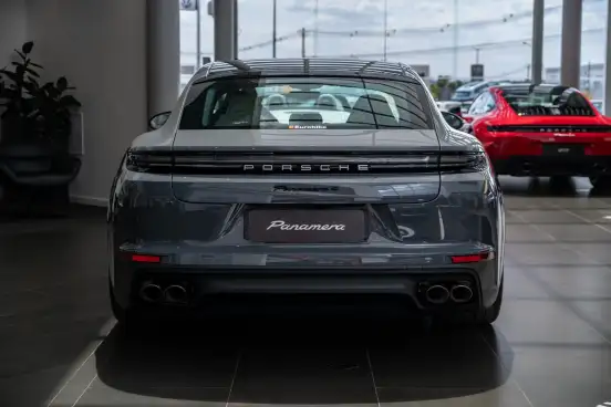PORSCHE-PANAMERA-2026