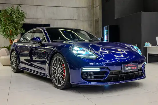PORSCHE-PANAMERA-2023
