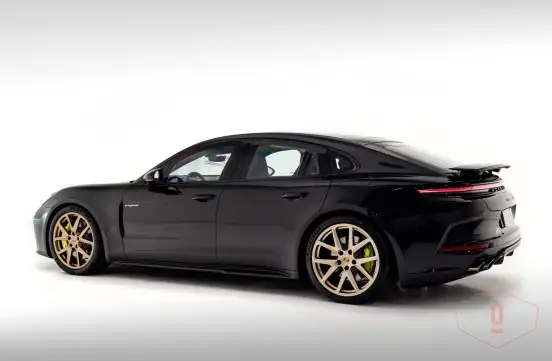PORSCHE-PANAMERA-2024