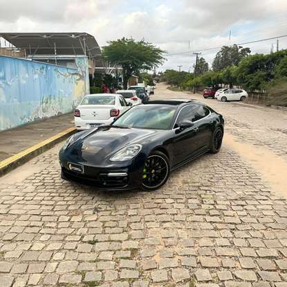 PORSCHE-PANAMERA-2023