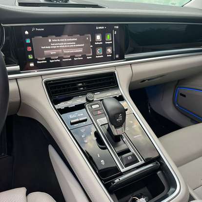 PORSCHE-PANAMERA-2023