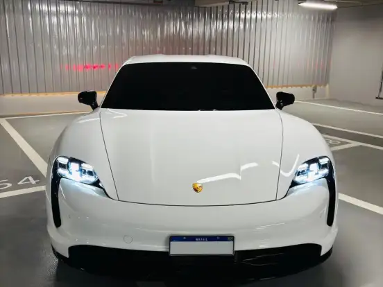PORSCHE-TAYCAN-ELÉTRICO PORSCHE-TAYCAN-2021