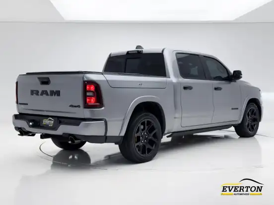 RAM-1500-3.0 HURRICANE 6 BITURBO GASOLINA LARAMIE NIGHT EDITION CD 4X4 AUTOMÁTICO RAM-1500-2025