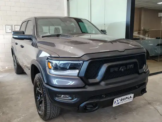RAM-1500-5.7 V8 GASOLINA REBEL CD 4X4 AUTOMÁTICO RAM-1500-2023