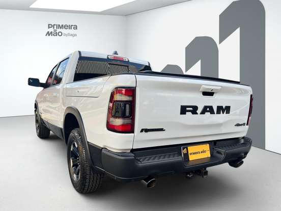 RAM-1500-5.7 V8 GASOLINA REBEL CD 4X4 AUTOMÁTICO RAM-1500-2021