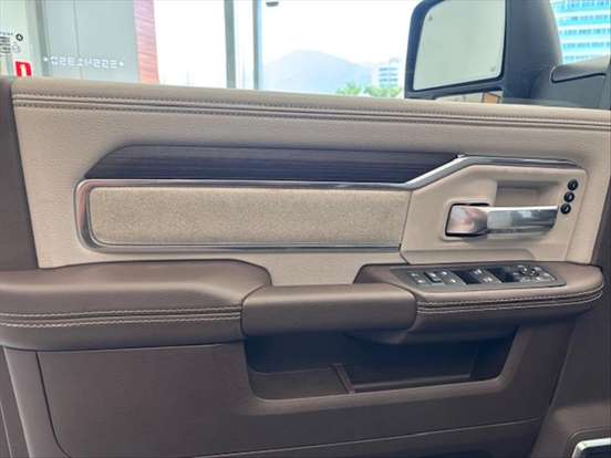 RAM-2500-6.7 I6 TURBO DIESEL LARAMIE CD 4X4 AUTOMÁTICO RAM-2500-2025