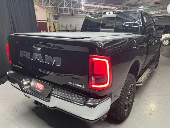 RAM-2500-6.7 I6 TURBO DIESEL LARAMIE CD 4X4 AUTOMÁTICO RAM-2500-2026
