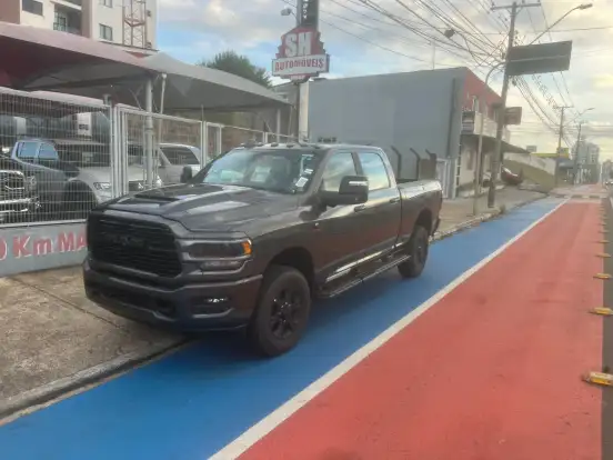 RAM-3500-6.7 I6 TURBO DIESEL LARAMIE NIGHT EDITION CD 4X4 AUTOMÁTICO RAM-3500-2026