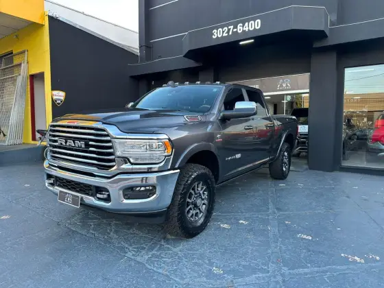 RAM 3500 6.7 I6 TURBO DIESEL LIMITED LONGHORN CD 4X4  AUTOMÁTICO