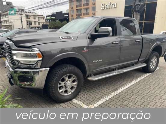 RAM-3500-6.7 I6 TURBO DIESEL LARAMIE CD 4X4 AUTOMÁTICO RAM-3500-2022