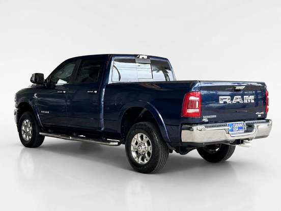 RAM-3500-6.7 I6 TURBO DIESEL LARAMIE CD 4X4 AUTOMÁTICO RAM-3500-2022