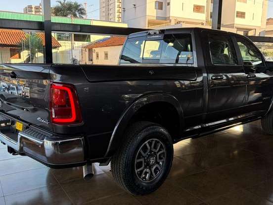 RAM-3500-6.7 I6 TURBO DIESEL LIMITED LONGHORN CD 4X4 AUTOMÁTICO RAM-3500-2026