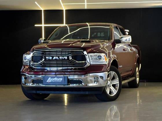 RAM CLASSIC 5.7 V8 GASOLINA LARAMIE CD 4X4 AUTOMÁTICO