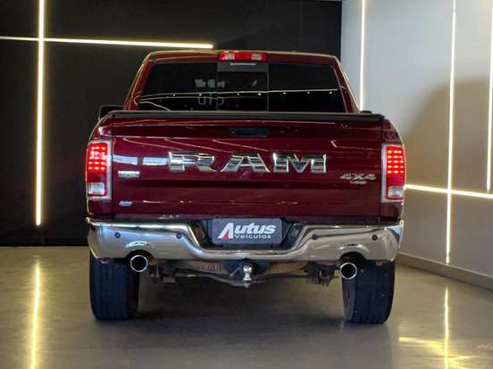 RAM-CLASSIC-5.7 V8 GASOLINA LARAMIE CD 4X4 AUTOMÁTICO RAM-CLASSIC-2022