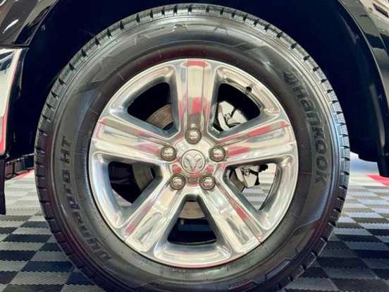 RAM-CLASSIC-5.7 V8 GASOLINA LARAMIE CD 4X4 AUTOMÁTICO RAM-CLASSIC-2022
