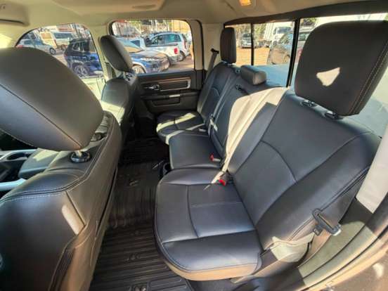 RAM-CLASSIC-5.7 V8 GASOLINA LARAMIE CD 4X4 AUTOMÁTICO RAM-CLASSIC-2023