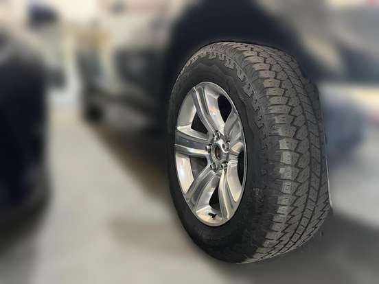 RAM-CLASSIC-5.7 V8 GASOLINA LARAMIE CD 4X4 AUTOMÁTICO RAM-CLASSIC-2023