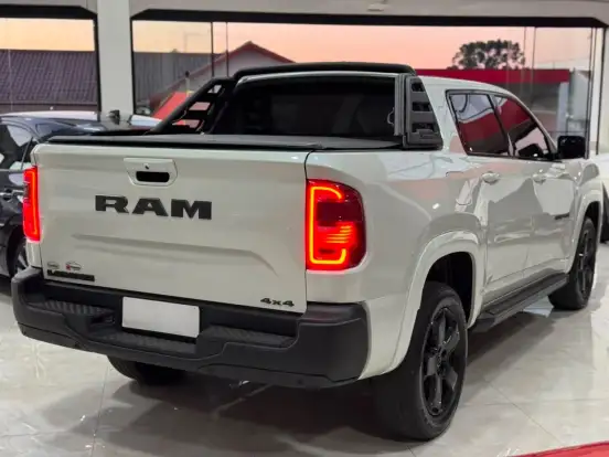 RAM-RAMPAGE-2.2 TURBO DIESEL LARAMIE 4X4 AUTOMÁTICO RAM-RAMPAGE-2025