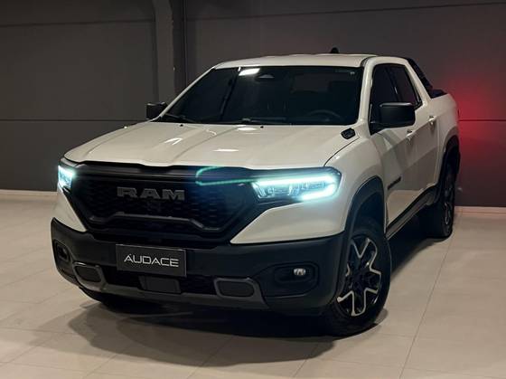 RAM RAMPAGE 2.0 TURBO DIESEL REBEL 4X4 AUTOMÁTICO