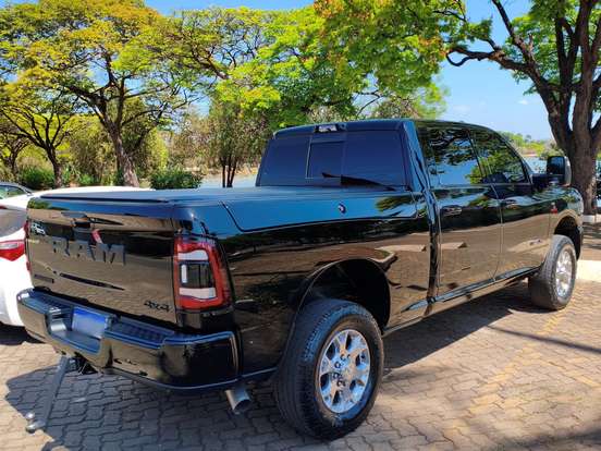 RAM-2500-6.7 I6 TURBO DIESEL LARAMIE CD 4X4 AUTOMÁTICO RAM-2500-2023