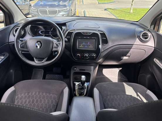 RENAULT-CAPTUR-2018