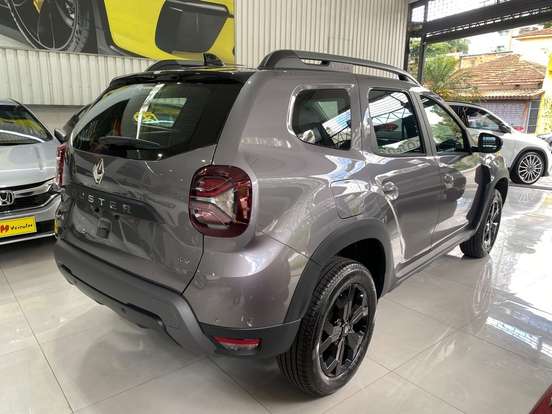 RENAULT-DUSTER-2025