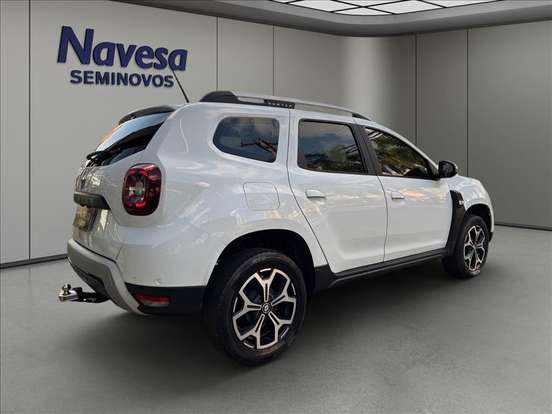 RENAULT-DUSTER-2021
