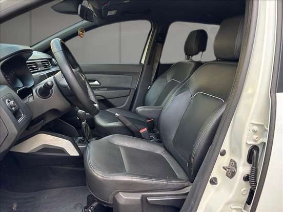 RENAULT-DUSTER-2021
