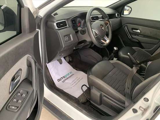 RENAULT-DUSTER-2023