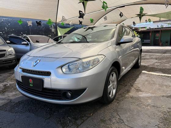 RENAULT FLUENCE 2.0 DYNAMIQUE 16V FLEX 4P AUTOMÁTICO