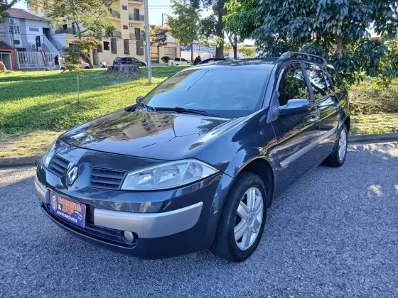 RENAULT MEGANE 2.0 DYNAMIQUE GRAND TOUR 16V GASOLINA 4P AUTOMÁTICO