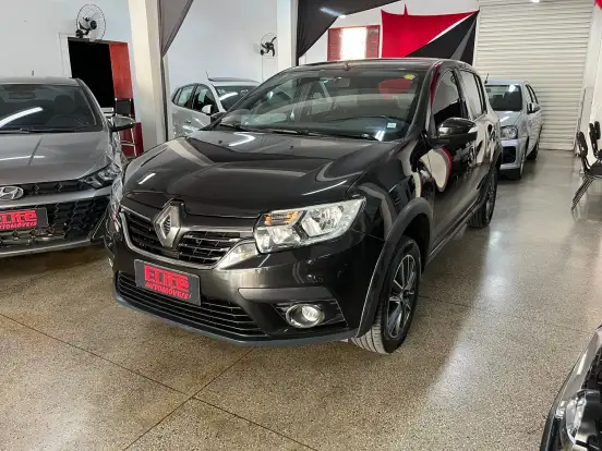 RENAULT-SANDERO-2019
