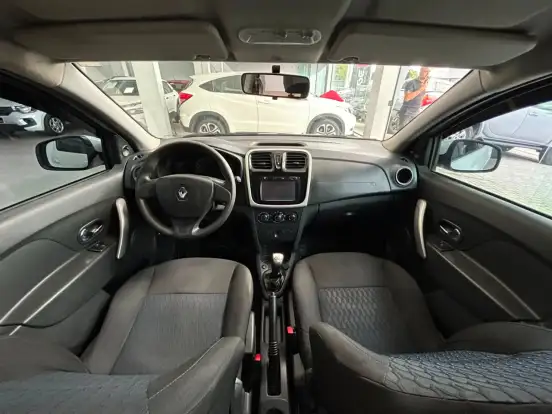 RENAULT-SANDERO-1.6 EXPRESSION 8V FLEX 4P AUTOMATIZADO RENAULT-SANDERO-2015