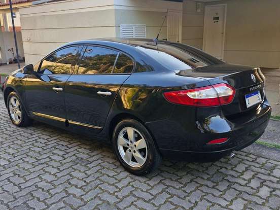 RENAULT-FLUENCE-2.0 DYNAMIQUE 16V FLEX 4P AUTOMÁTICO RENAULT-FLUENCE-2013