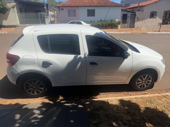 RENAULT SANDERO 1.0 12V SCE FLEX LIFE MANUAL