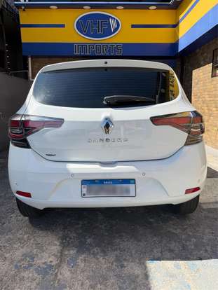 RENAULT-SANDERO-2022