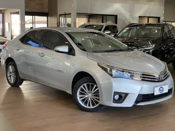 TOYOTA COROLLA 2.0 ALTIS 16V FLEX 4P AUTOMÁTICO