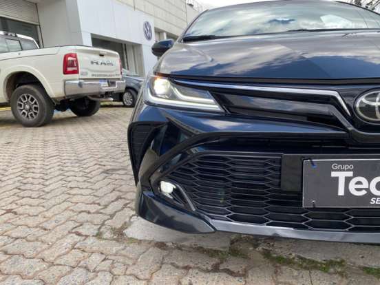 TOYOTA-COROLLA-2023