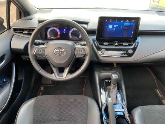 TOYOTA-COROLLA-2023