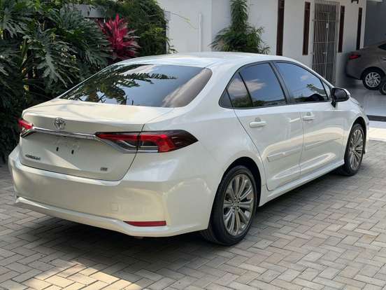 TOYOTA-COROLLA-2021